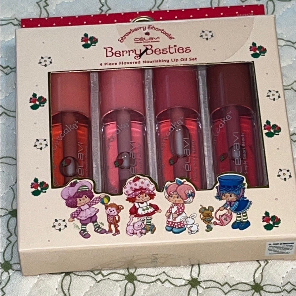 Strawberry shortcake Lip Oil Set - 4 Piece Nourishing Gloss
